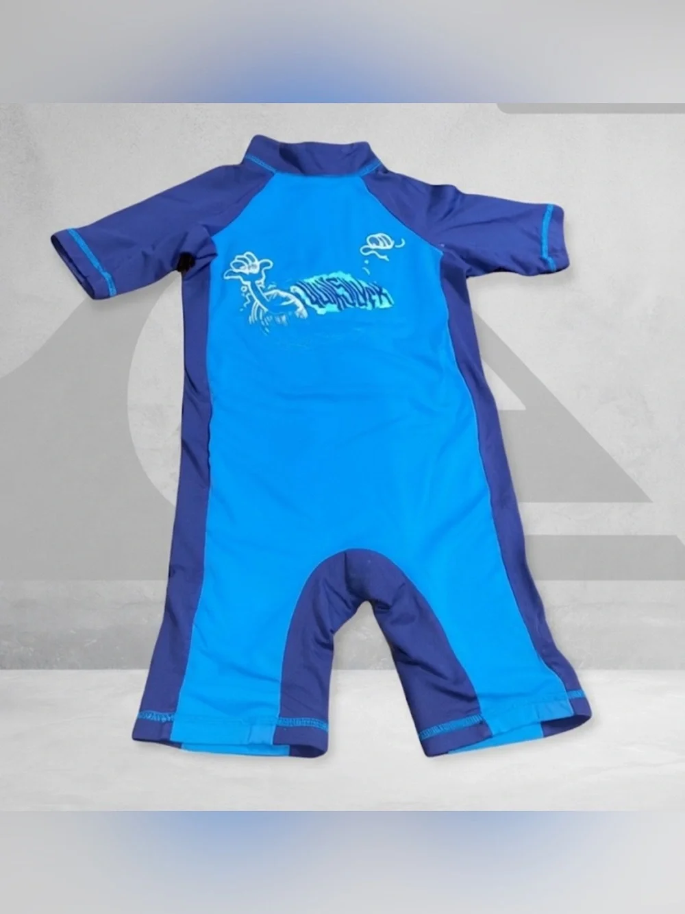 Authentic Quilksilver uv rash guard swimsuit sz 4 boys